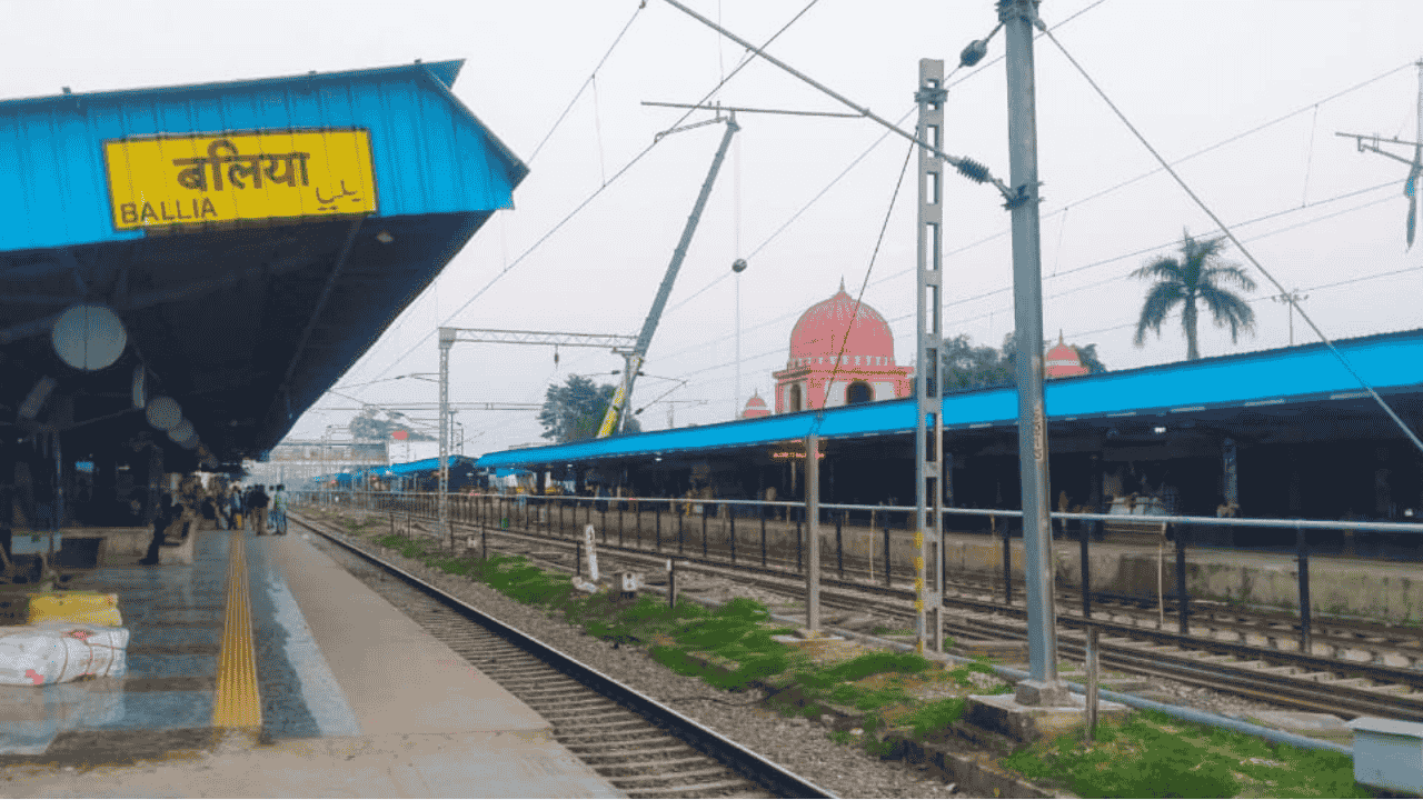 Ballia railwaystation2025 ki maramatt