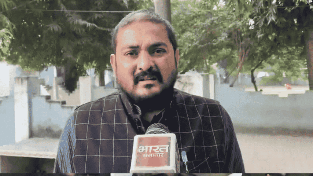 बलिया में बढ़ा राजनीतिक तापमान: मंत्री संजय निषाद के बयान पर करणी सेना की कड़ी प्रतिक्रिया