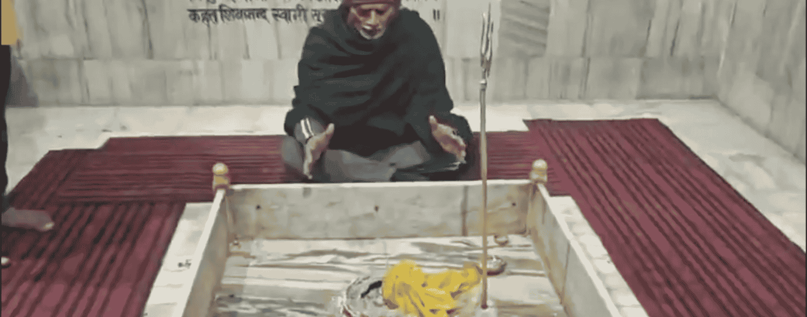 बलिया ब्रेकिंग न्यूज़: सुखपुरा के बुढ़वा शिव मंदिर से चांदी जड़ित शिवलिंग चोरी, मां दुर्गा प्रतिमा के आभूषण भी गायब – 51 हजार का इनाम घोषित